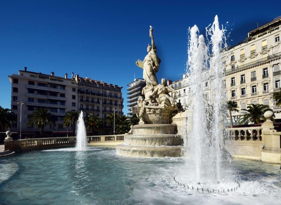Apartamento Esprit Cosy Au Centre Historique Tolón Exterior foto
